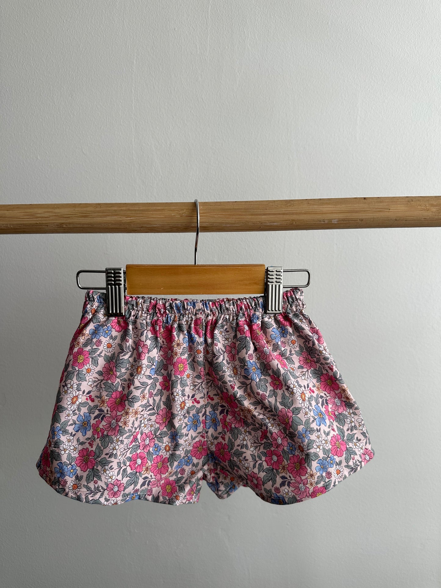 BANKS SHORTS | FLORA